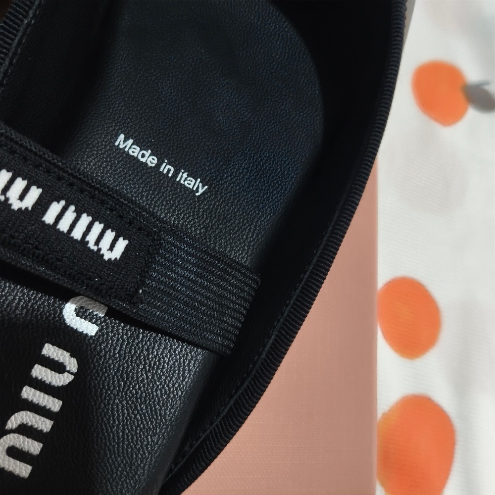 Miu Miu Black Leather Bow-Front Slide Mules - Picture 10 of 11